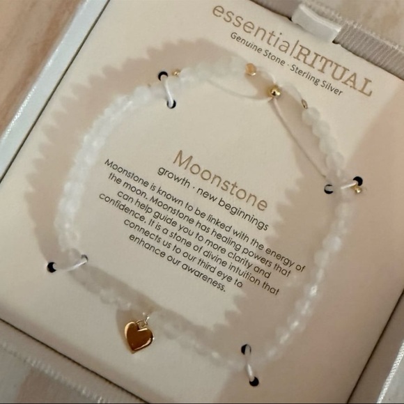 ⚡️Essential Ritual Moonstone Bracelet - Picture 3 of 3